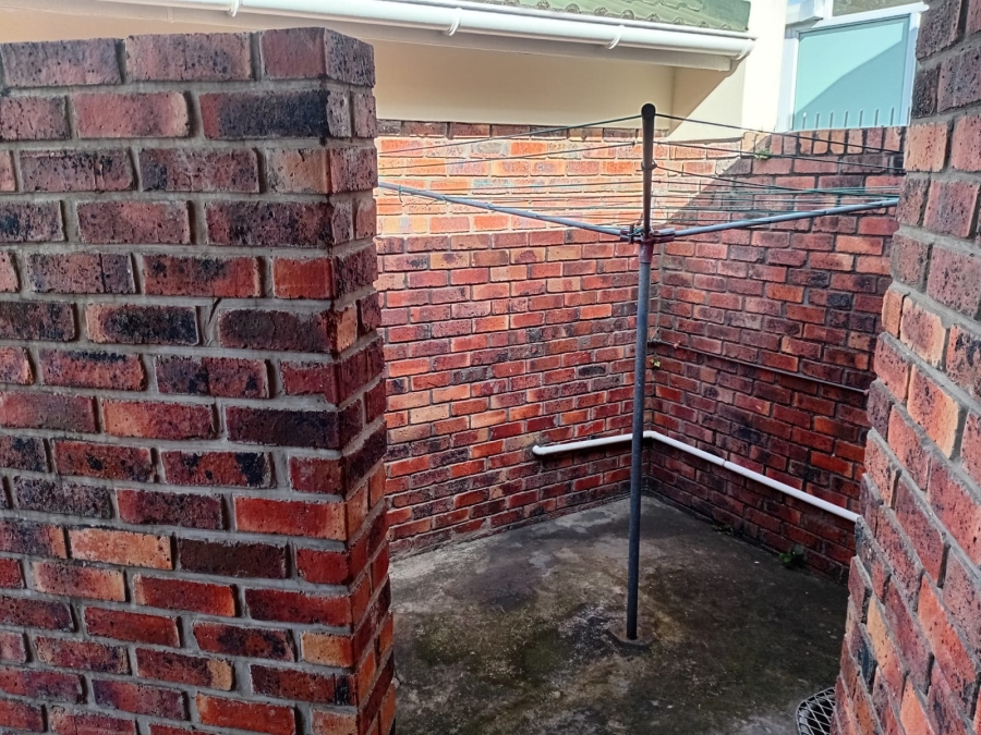 2 Bedroom Property for Sale in Chiselhurst Eastern Cape